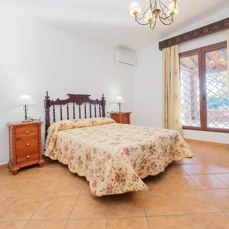 Holiday home Cubo's Magnolios *