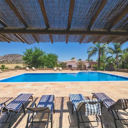 Cubo's Magnolios Сasa de vacaciones Alhaurín el Grande