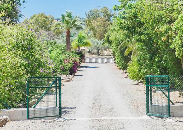 Cubo's Magnolios Сasa de vacaciones Alhaurín el Grande